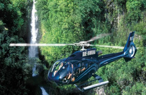 ACTIVITÉ Air-Based Acitivities 4 helicopter_indonesiatravels